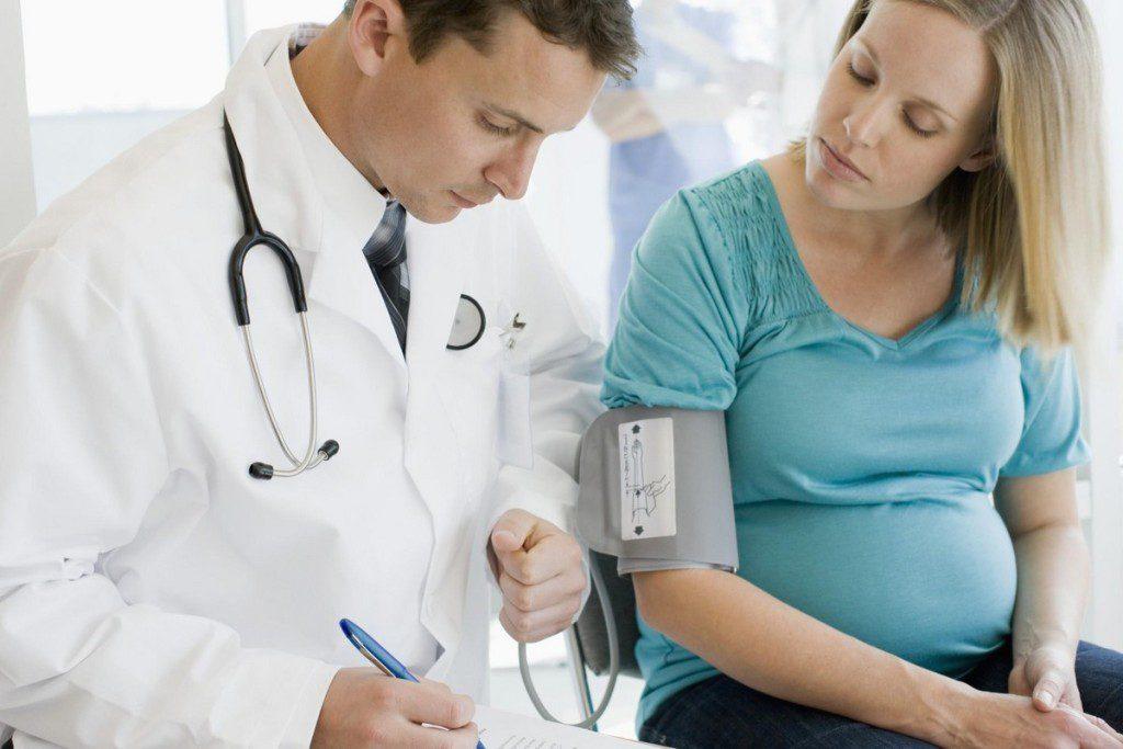 Разные показатели АД на руках у беременных
